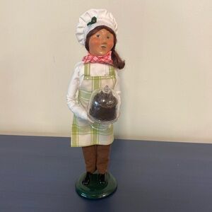 Buyers Choice Caroler; chef w/chocolate cake